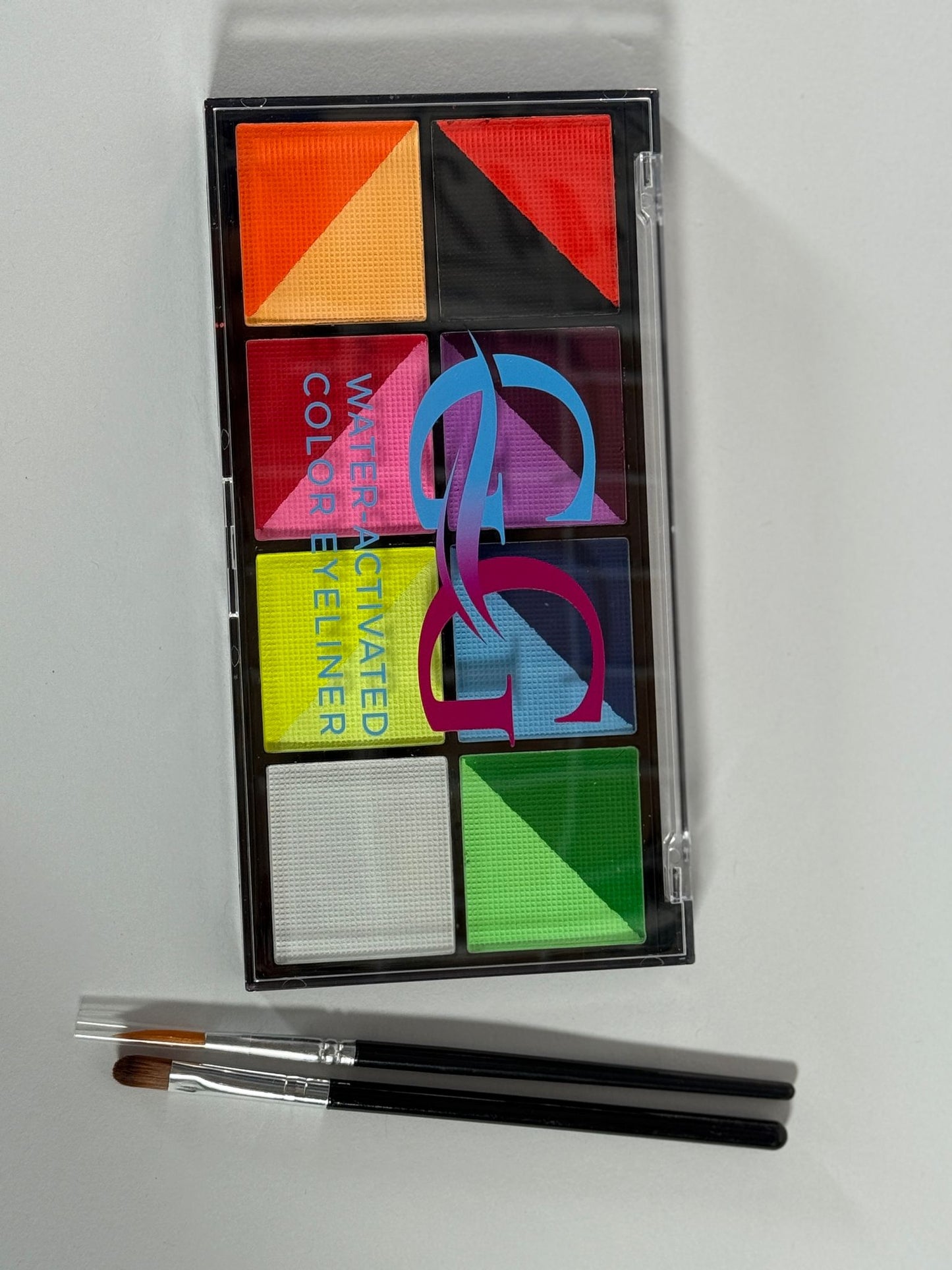 GG Water-Activated Color Eyeliner Palette